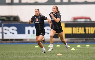 200625 - Wales Women Rugby Training Session - Jasmine Joyce and Lisa Neumann during a training session in the build up to the two tests against Australia and the Women’s Rugby World Cup