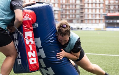 200625 - Wales Women Rugby Training Session -  Gwenllian Pyrs during a training session in the build up to the two tests against Australia and the Women’s Rugby World Cup