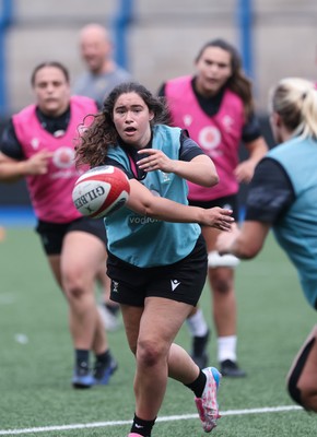 200625 - Wales Women Rugby Training Session - Gwennan Hopkins during a training session in the build up to the two tests against Australia and the Women’s Rugby World Cup