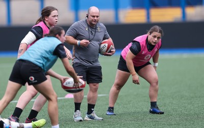 200625 - Wales Women Rugby Training Session - Sean Lynn, Wales Women head coach during a training session in the build up to the two tests against Australia and the Women’s Rugby World Cup