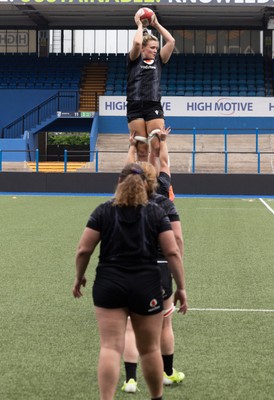 200625 - Wales Women Rugby Training Session - Alex Callender during a training session in the build up to the two tests against Australia and the Women’s Rugby World Cup