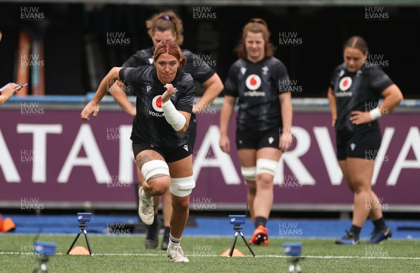 200625 - Wales Women Rugby Training Session -  Georgia Evans during a training session in the build up to the two tests against Australia and the Women’s Rugby World Cup