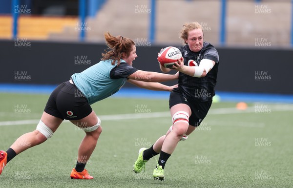 200625 - Wales Women Rugby Training Session -  Abbie Fleming during a training session in the build up to the two tests against Australia and the Women’s Rugby World Cup
