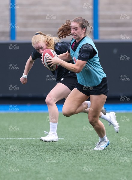 200625 - Wales Women Rugby Training Session - Lisa Neumann during a training session in the build up to the two tests against Australia and the Women’s Rugby World Cup