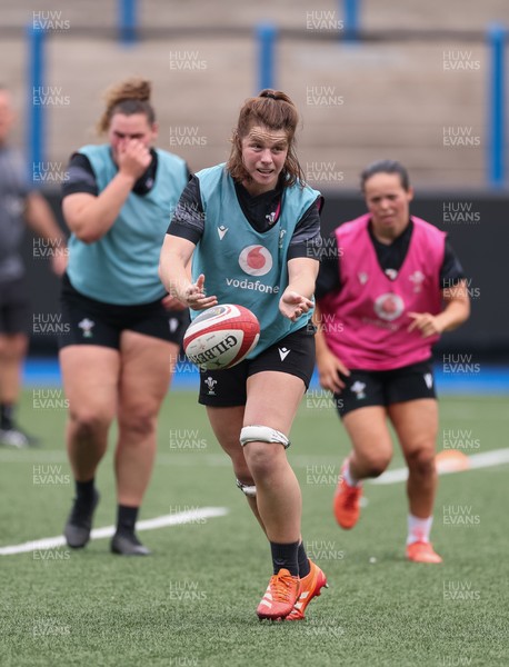 200625 - Wales Women Rugby Training Session - Kate Williams during a training session in the build up to the two tests against Australia and the Women’s Rugby World Cup