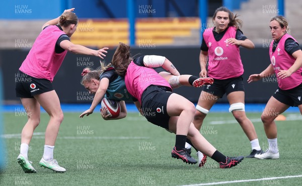 200625 - Wales Women Rugby Training Session - Hannah Jones is tackled by Maisie Davies during a training session in the build up to the two tests against Australia and the Women’s Rugby World Cup