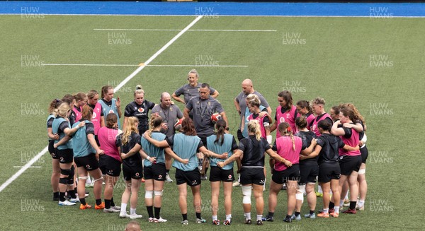 200625 - Wales Women Rugby Training Session - The Wales Women’s squad during a training session in the build up to the two tests against Australia and the Women’s Rugby World Cup