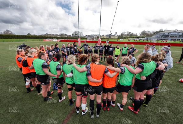 210323 - Wales Women Rugby Training Session - The Wales Women squad huddle together during a training session ahead of Wales’ opening Women’s 6 Nations match against Ireland