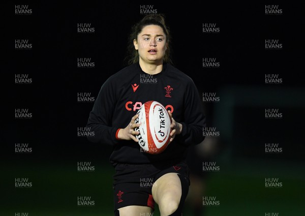 220322 - Wales Women Rugby Training - Robyn Wilkins during training