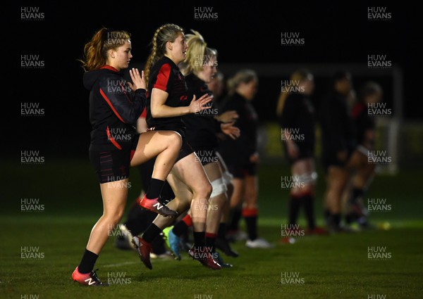 220322 - Wales Women Rugby Training - Niamh Terry during training