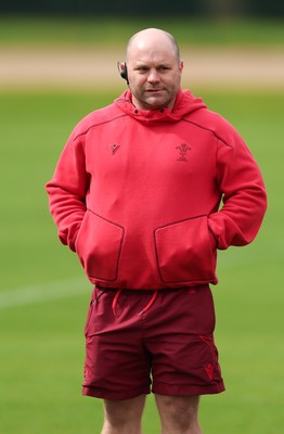 210426 - Wales Women’s Rugby Training - Sean Lynn, Wales Women head coach during a rugby training session ahead of the Women’s 6 Nation’s match against England