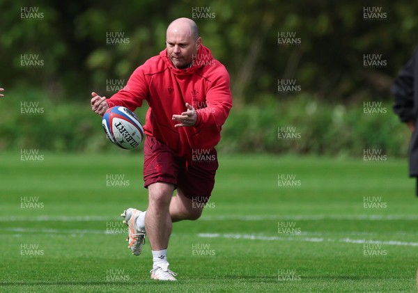 210426 - Wales Women’s Rugby Training - Sean Lynn, Wales Women head coach during a rugby training session ahead of the Women’s 6 Nation’s match against England
