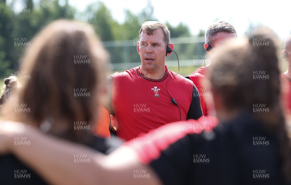 220822 - Wales Women Rugby in Canada - Head coach Ioan Cunningham during the first training session at their training base just outside Halifax