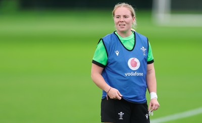 230926 Wales Women Rugby Training Session - Savannah Picton-Powell during a training session ahead of the WXV match against the USA