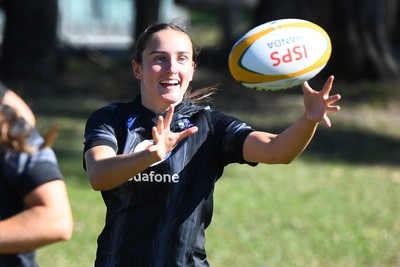240725 - Wales Women Rugby Training at The Southport School, Southport - Nel Metcalfe during a Wales Womens Rugby training session ahead of their first tour match against Australia