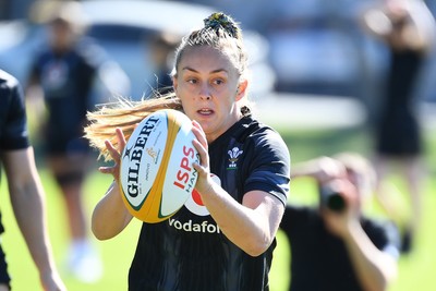 240725 - Wales Women Rugby Training at The Southport School, Southport - Hannah Dallavalle during a Wales Womens Rugby training session ahead of their first tour match against Australia