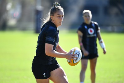 240725 - Wales Women Rugby Training at The Southport School, Southport - Hannah Dallavalle during a Wales Womens Rugby training session ahead of their first tour match against Australia