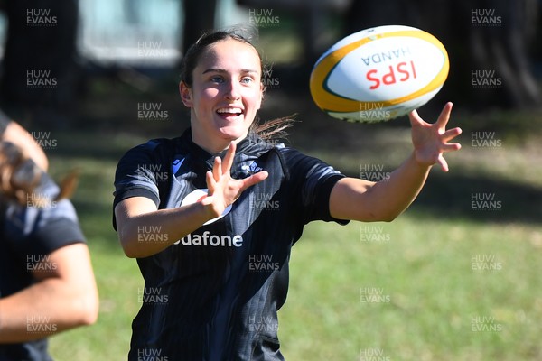 240725 - Wales Women Rugby Training at The Southport School, Southport - Nel Metcalfe during a Wales Womens Rugby training session ahead of their first tour match against Australia