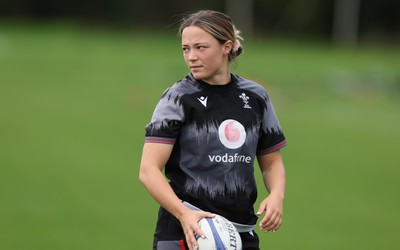 240823 - Wales Women Training session - Alisha Butchers during training session