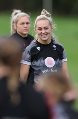 240823 - Wales Women Training session - Hannah Jones during training session