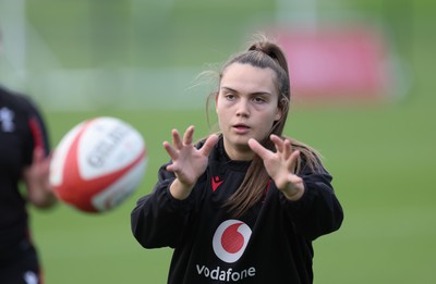 240823 - Wales Women Training session - Bryonie King during training session