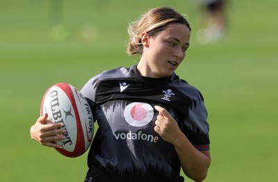 240823 - Wales Women Training session - Alisha Butchers during training session