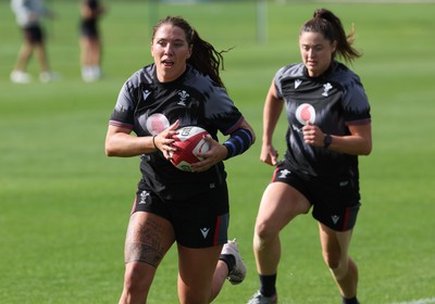 240823 - Wales Women Training session - Georgia Evans during training session