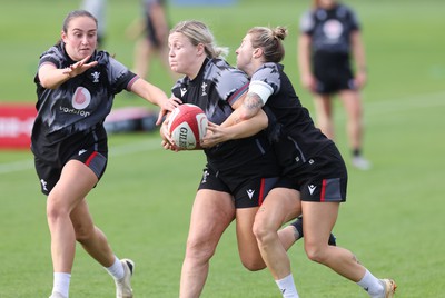 240823 - Wales Women Training session - Alex Callender during training session