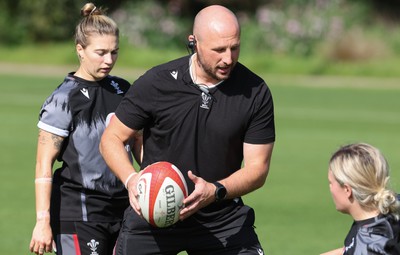 240823 - Wales Women Training session - Mike Hill during training session