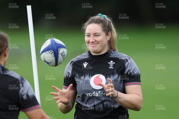 240823 - Wales Women Training session - Gwen Crabb during training session
