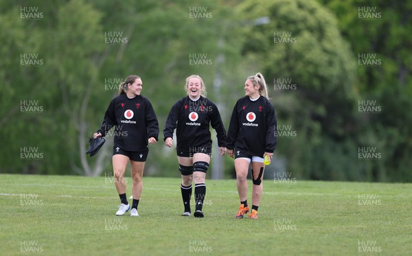 241023 - Wales Women Rugby Training Session - Kat Evans, Abbie Fleming and Hannah Bluck during a training session ahead of their WXV1 match against New Zealand in Dunedin