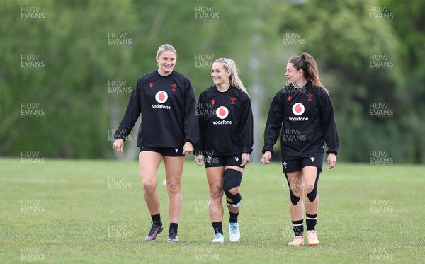 241023 - Wales Women Rugby Training Session - Carys Williams-Morris, Kerin Lake and Robyn Wilkins during a training session ahead of their WXV1 match against New Zealand in Dunedin