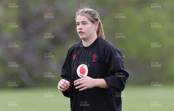 241023 - Wales Women Rugby Training Session - Bethan Lewis during a training session ahead of their WXV1 match against New Zealand in Dunedin