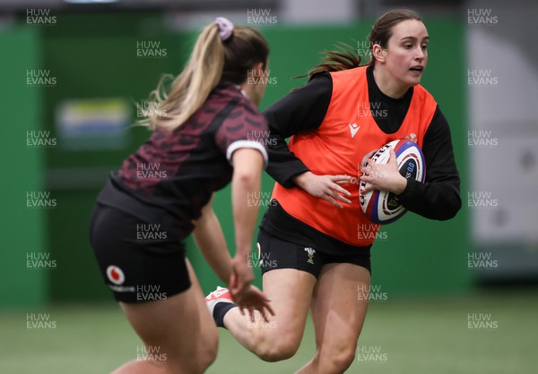 250324 - Wales Women Rugby Training Session  - Nel Metcalfe during training session ahead of the Guinness Women’s 6 Nations match against England
