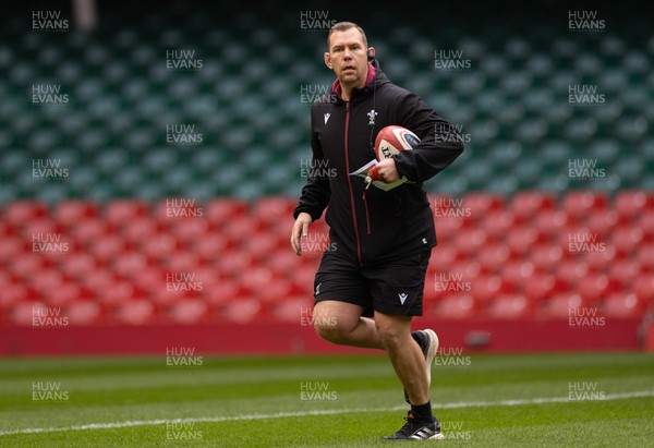 230424 - Wales Women Rugby Training Session - Ioan Cunningham, Wales Women head coach, during a training session at the Principality Stadium ahead of Wales’ Guinness Women’s 6 Nations match against Italy