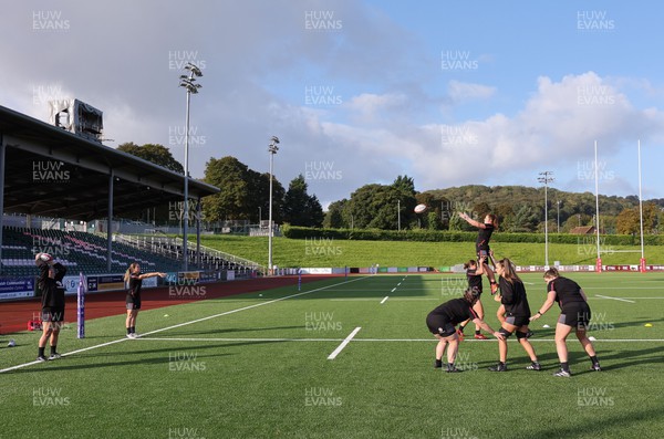 250923 - Wales Women Training Camp, North Wales - The team run through line out drills during a units training session at Stadium CSM in north Wales