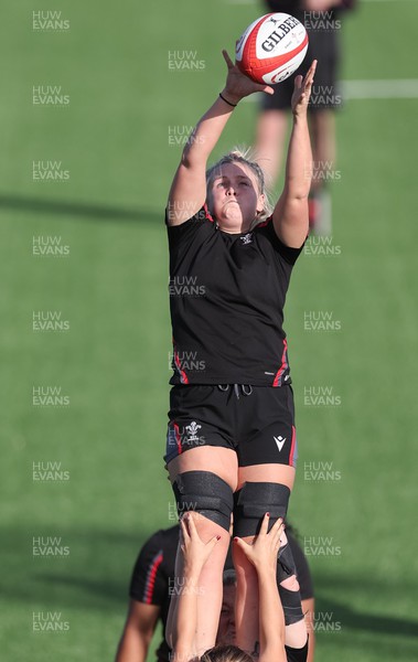 250923 - Wales Women Training Camp, North Wales - Alex Callender during a units training session at Stadium CSM in north Wales