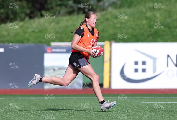 250923 - Wales Women Training Camp, North Wales -Carys Cox during a units training session at Stadium CSM in north Wales