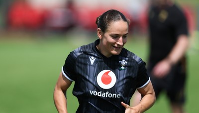 260625  Wales Women Rugby Training Session - Jasmine Joyce during training ahead of the Wales matches against Australia