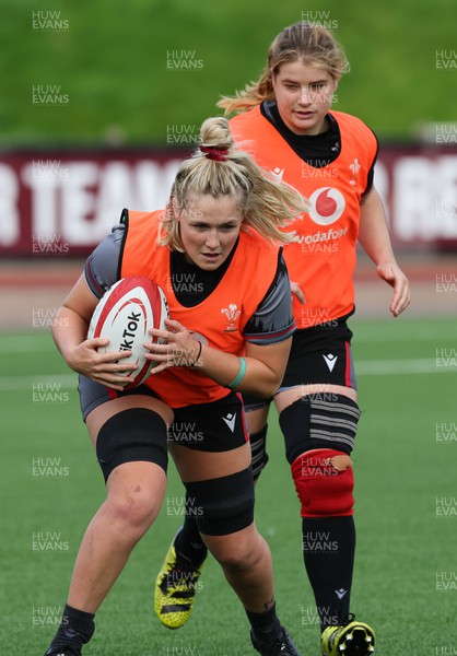 260923 - Wales Women Rugby Training Session - Alex Callender and Bethan Lewis during a training session at Stadium CSM, north Wales