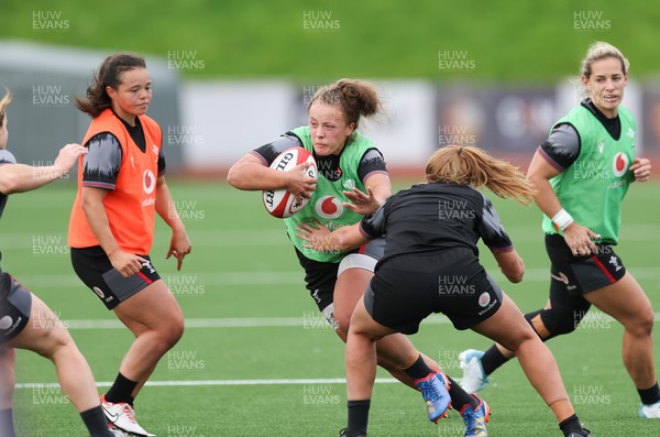 260923 - Wales Women Rugby Training Session - Lleucu George during a training session at Stadium CSM, north Wales