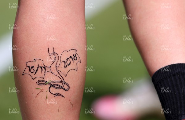 260722 - Wales Women Rugby Training - Gwen Crabb tattoo during training