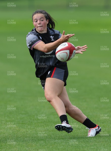 280823 - Wales Women Training Session - Megan Davies during training session