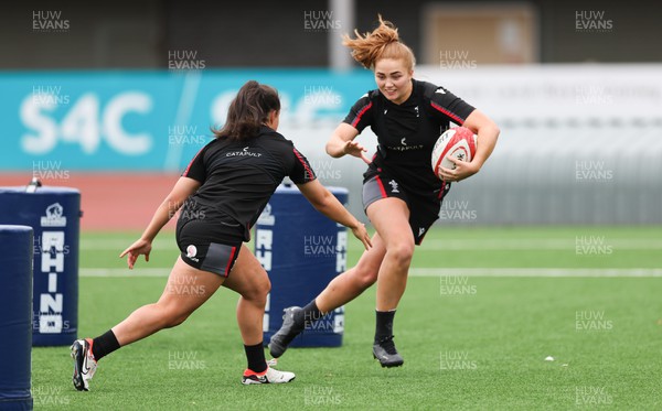 280923 - Wales Women Rugby Training Session - Niamh Terry during a training session ahead of the match against USA at Stadium CSM