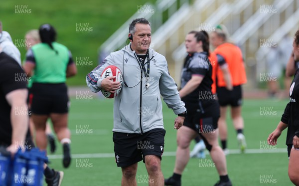 280923 - Wales Women Rugby Training Session - Coach Shaun Connor during a training session ahead of the match against USA at Stadium CSM