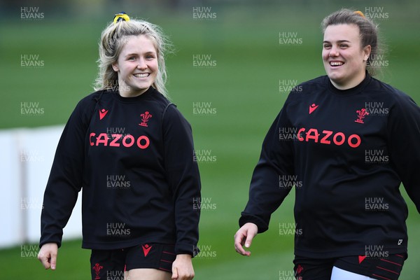 290322 - Wales Women Rugby Training - Alex Callender and Carys Phillips during training