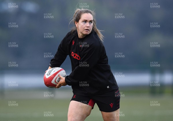 290322 - Wales Women Rugby Training - Kat Evans during training
