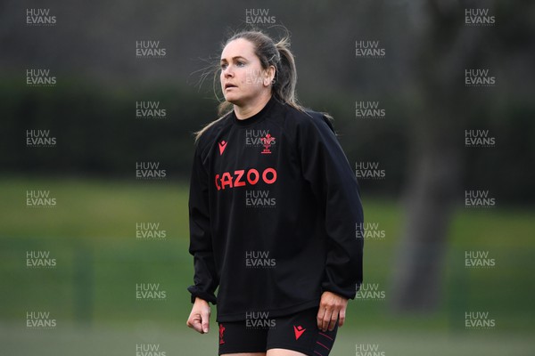290322 - Wales Women Rugby Training - Kat Evans during training