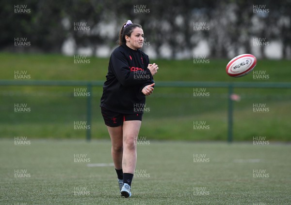 290322 - Wales Women Rugby Training - Kayleigh Powell during training
