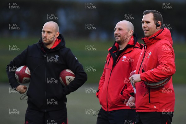 290322 - Wales Women Rugby Training - Richard Whiffin, Mike Hill and Ioan Cunningham during training
